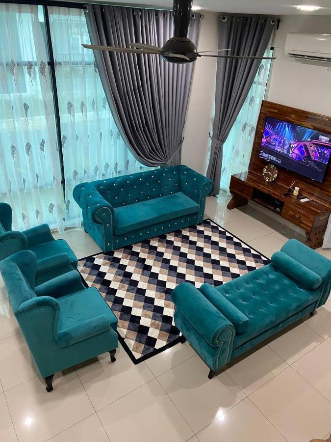 Teratak Qaseh Meru Holiday home Kapar